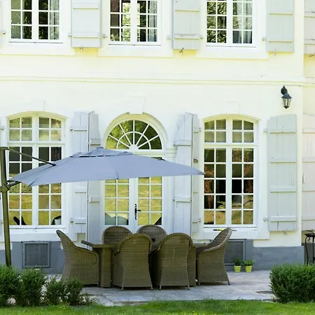 Domaine De La Course 4* Doudeauville