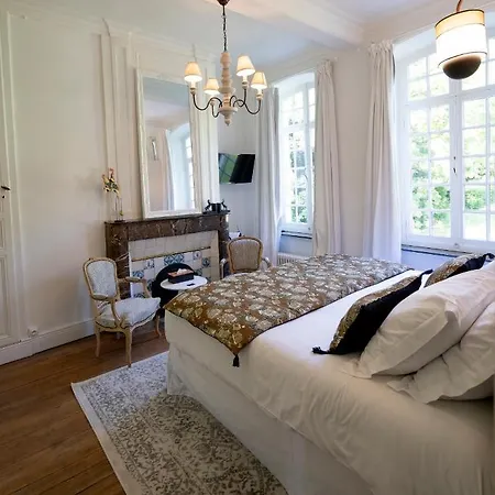 Domaine De La Course Doudeauville