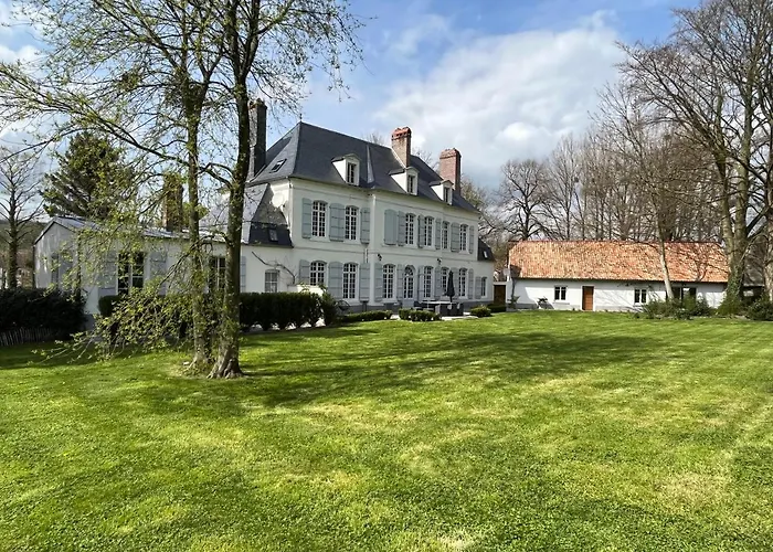 Couette-café Domaine De La Course 4*