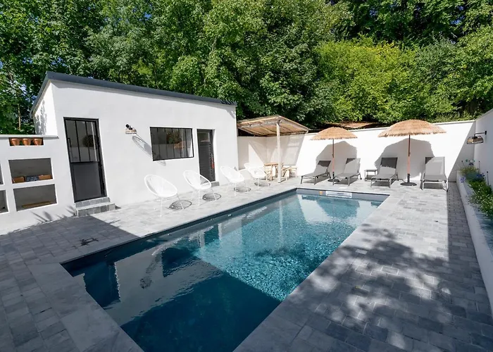 Domaine De La Course 4*