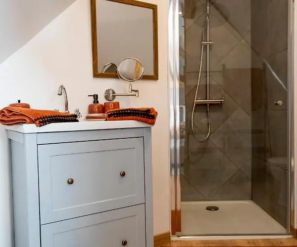 Domaine De La Course Doudeauville