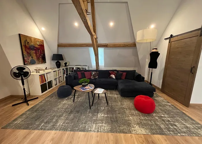 Couette-café Domaine De La Course 4*